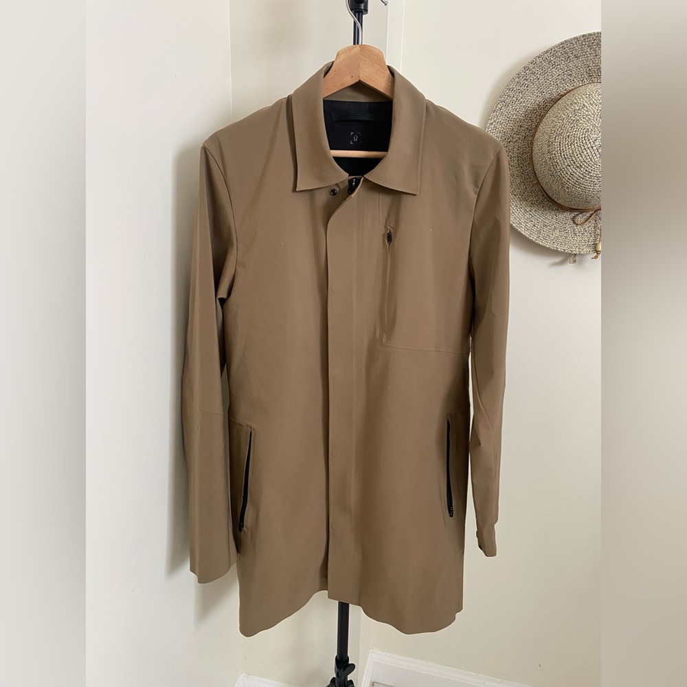 Lululemon Men Light Technical Jacket Small - image 1